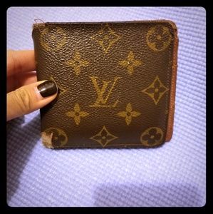 VINTAGE LOUIS VUITTON MENS WALLET